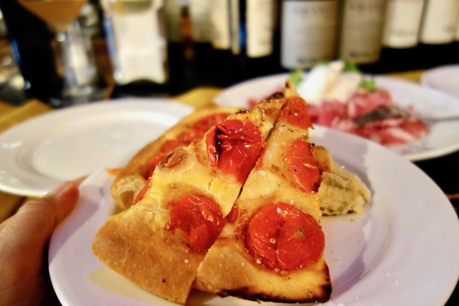 osteria-del-bugiardo-focaccia