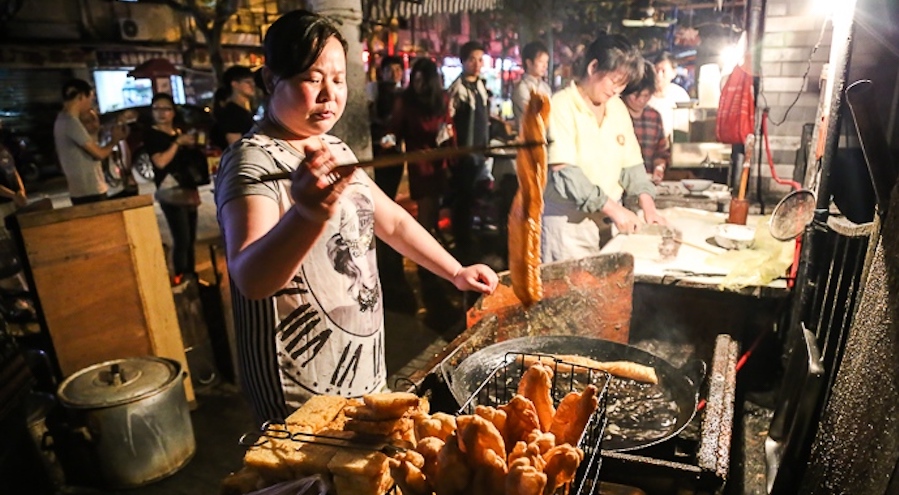 kina-street-food